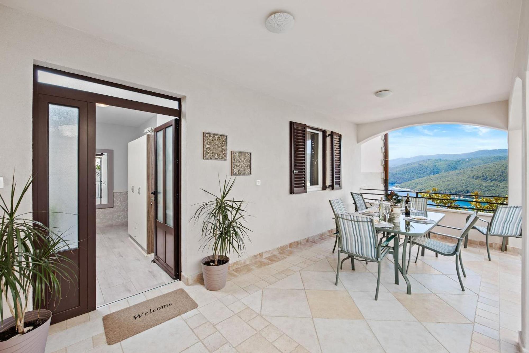 Apartments Lady M Rabac Buitenkant foto