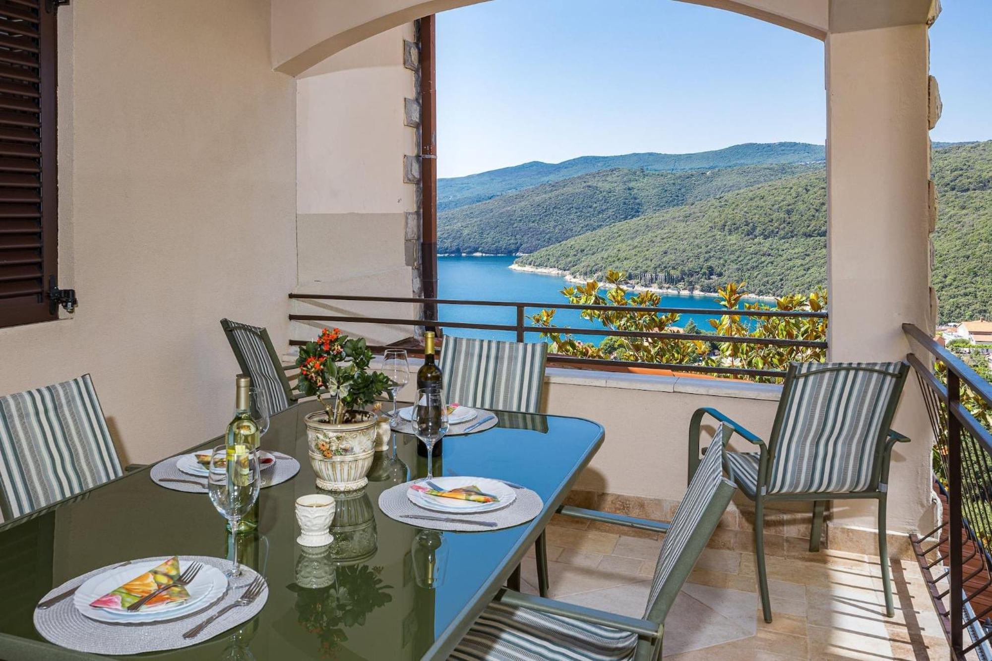 Apartments Lady M Rabac Buitenkant foto